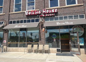 ohio/akron/restaurant/boiling-house-seafood-sushi-bar