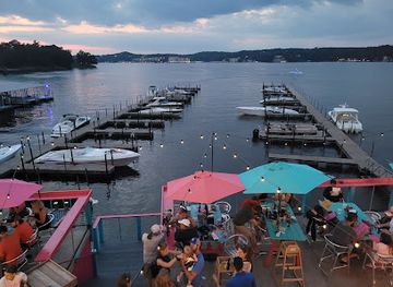 missouri/lake-of-the-ozarks/restaurant/neon-taco