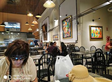 paraguay/capital-district/restaurant/na-eustaquia