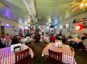 tennessee/memphis/restaurant/gus-s-world-famous-fried-chicken