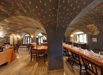 hungary/sopron/restaurant/corvinus-pizzeria-etterem-es-vinoteka