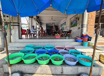 vietnam/mui-ne/restaurant/quan-ben-tau-mui-ne