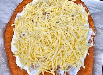 hungary/tatabanya/restaurant/langosos