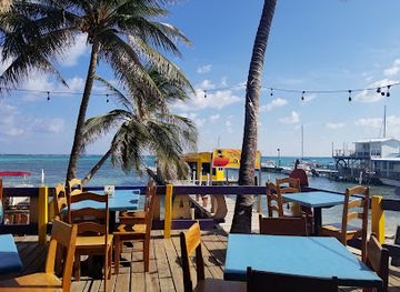 belize/san-pedro/restaurant/caliente-restaurant