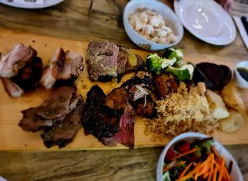australia/central-queensland/restaurant/the-victoria-tavern-skyfire-brazilian-bbq