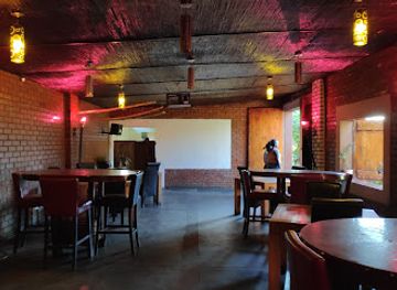 zimbabwe/mashonaland-central/restaurant/hometown-restaurant