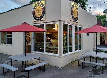 new-york/ithaca/restaurant/eta-pie