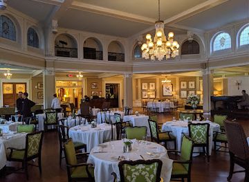 new-hampshire/mount-washington/restaurant/1902-main-dining-room
