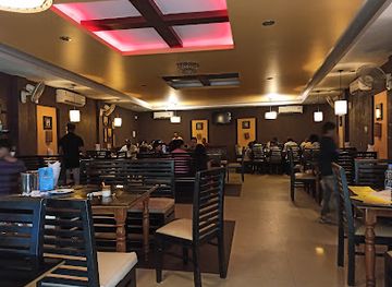 india/trivandrum/restaurant/vayalil-restaurant-the-finedine-eanchakkal