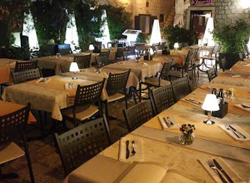croatia/trogir/restaurant/restaurant-olive-ex-vanjaka