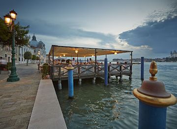 italy/venetian-riviera/restaurant/cip-s-club