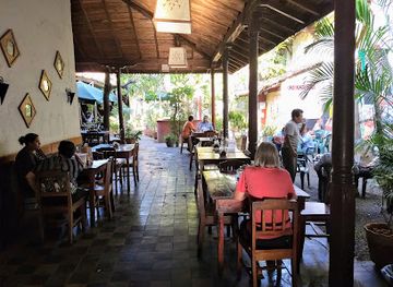 nicaragua/leon-volcano-boarding/restaurant/viavia-leon-nicaragua