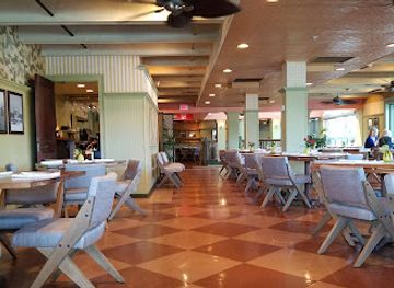florida/sarasota/lido-key/restaurant/tommy-bahama-restaurant-bar-store
