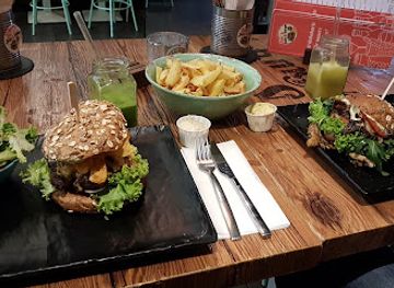 germany/lubeck/restaurant/leo-s-juice-burger