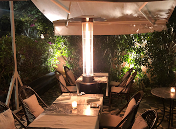 morocco/rabat/restaurant/restaurant-cosmopolitan