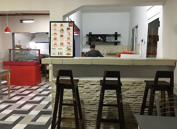 madagascar/toliara/restaurant/king-burger
