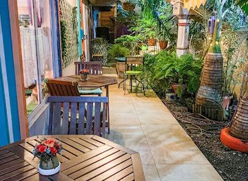 mauritius/grand-gaube/restaurant/at-linda-s-place-restaurant-and-rum-bar