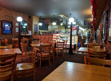 michigan/mount-pleasant/restaurant/max-emily-s-bakery-cafe