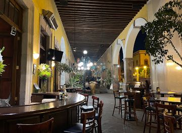 mexico/queretaro/restaurant/restaurante-bar-hank-s-queretaro