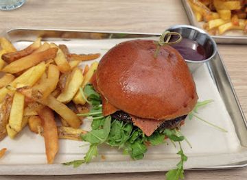 czechia/vysocina/restaurant/papi-s-bistro-bar-cafe