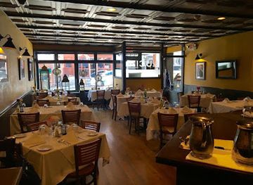 connecticut/connecticut-river-valley/restaurant/lucia-ristorante