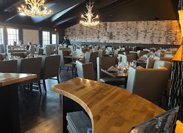 minnesota/lake-superior/restaurant/silver-creek-chophouse