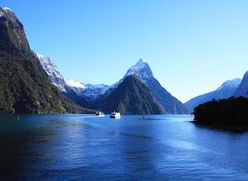 new-zealand/fiordland-national-park/restaurant/glow-worm-restaurant
