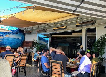 california/la-jolla/restaurant/duke-s-la-jolla