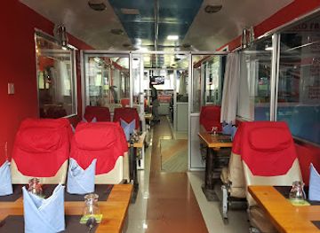 nepal/makalu-base-camp/restaurant/hotel-makalu-chef-s-home-restaurant-banquet