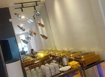 cambodia/sihanoukville/victory-beach/restaurant/island-palace-indian-restaurant