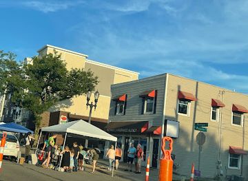 michigan/lansing/restaurant/the-avenue