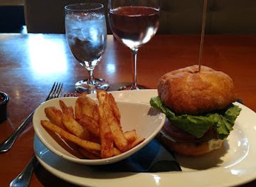 canada/charlottetown/restaurant/redwater-rustic-grille