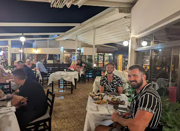 SONJA GRILL & WINE
