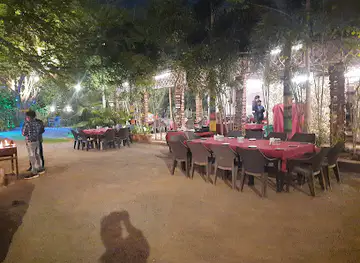Farmhouse Kitchen Restaurant