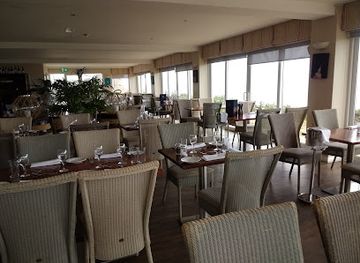 jersey/le-hocq-tower/restaurant/corbiere-phare