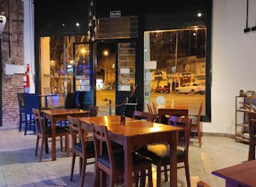 argentina/rosario/barrio-echesortu/restaurant/monsieur-bleu-resto-bar