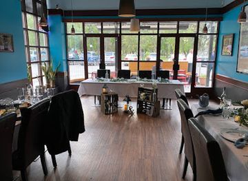 canada/regina/wascana-centre/restaurant/the-copper-kettle-restaurant