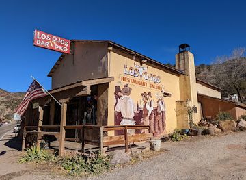 Los Ojos Restaurant & Saloon