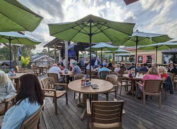 south-carolina/folly-beach/restaurant/loggerhead-s-beach-grill