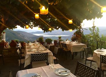 greece/central-greece/restaurant/to-patriko-mas-greek-mediterranean-restaurant