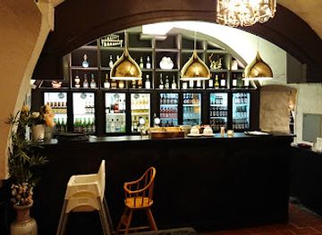 sweden/orebro/restaurant/kinamuren