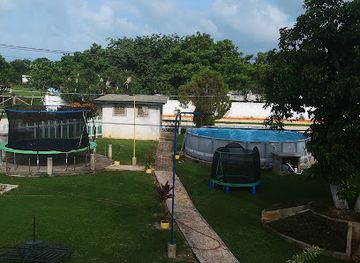 belize/corozal-district/restaurant/t-m-j-s-family-fun-house