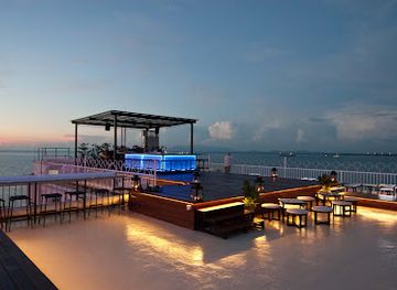 malaysia/penang-island/restaurant/three-sixty-revolving-restaurant-and-rooftop-bar