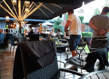 lithuania/vilnius/zverynas/restaurant/veranda