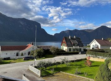 norway/jotunheimen-national-park/restaurant/restaurant-hotel-aurlandsfjord