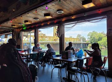 california/sacramento/old-sacramento-historic-district/restaurant/joe-s-crab-shack