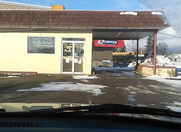 montana/polson/restaurant/lynn-s-drive-in