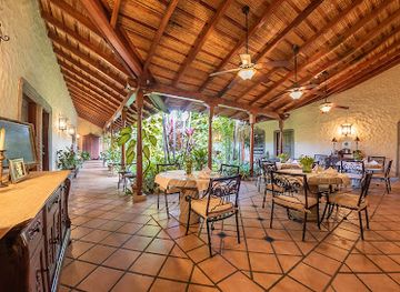 nicaragua/managua/restaurant/restaurante-en-managua-le-cafe-de-paris