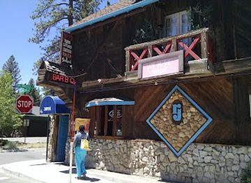 california/lake-tahoe/restaurant/rojo-s-tavern