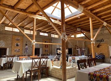 uzbekistan/teshik-kul-lake/restaurant/khorezm-art